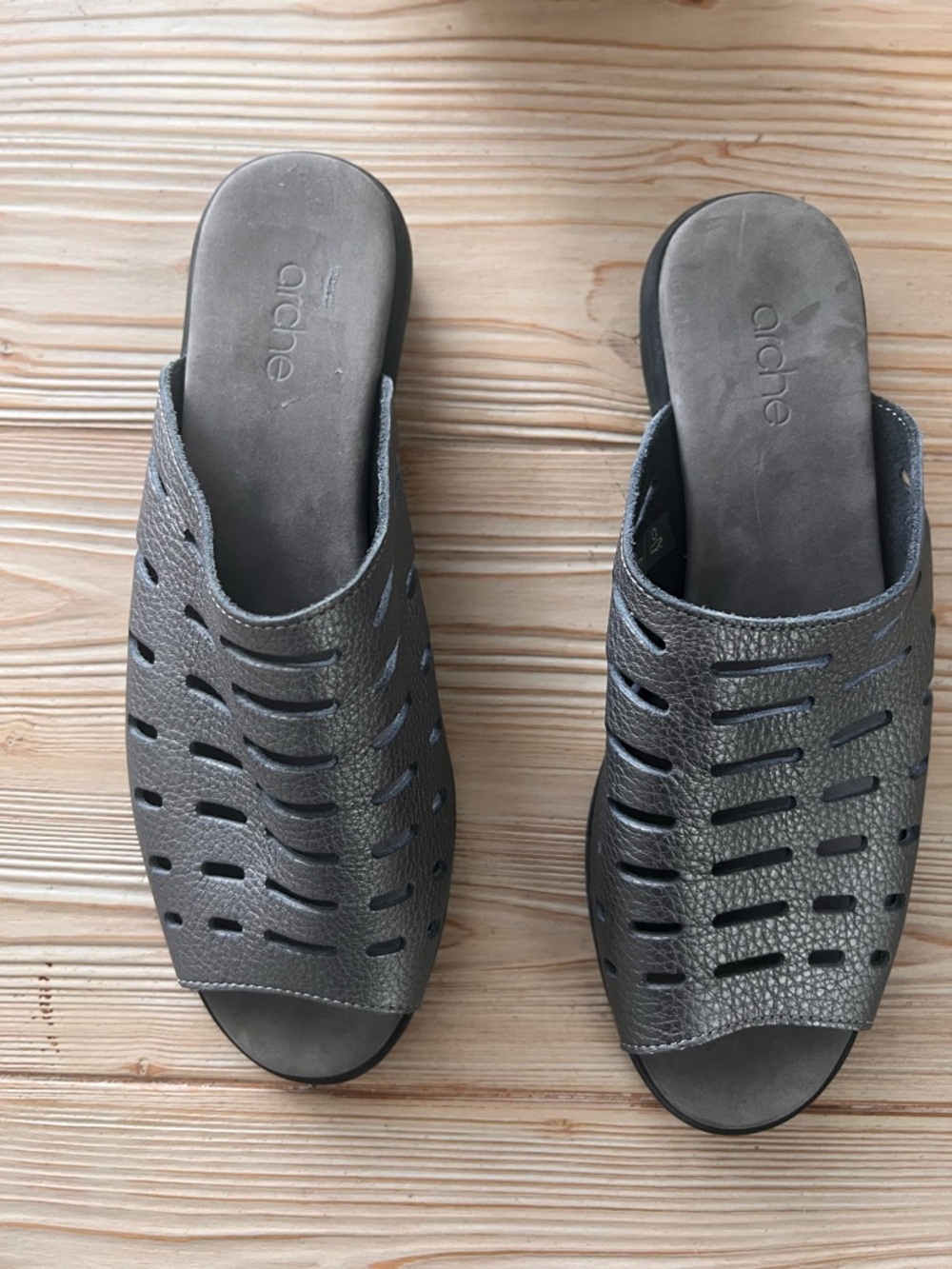 Arche Metallic Leather Slide Sandals | Size 37 | Made in France